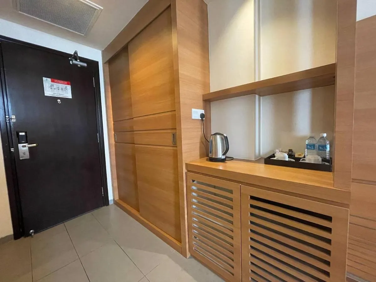 Swan Garden Hotel Malacca 4*,