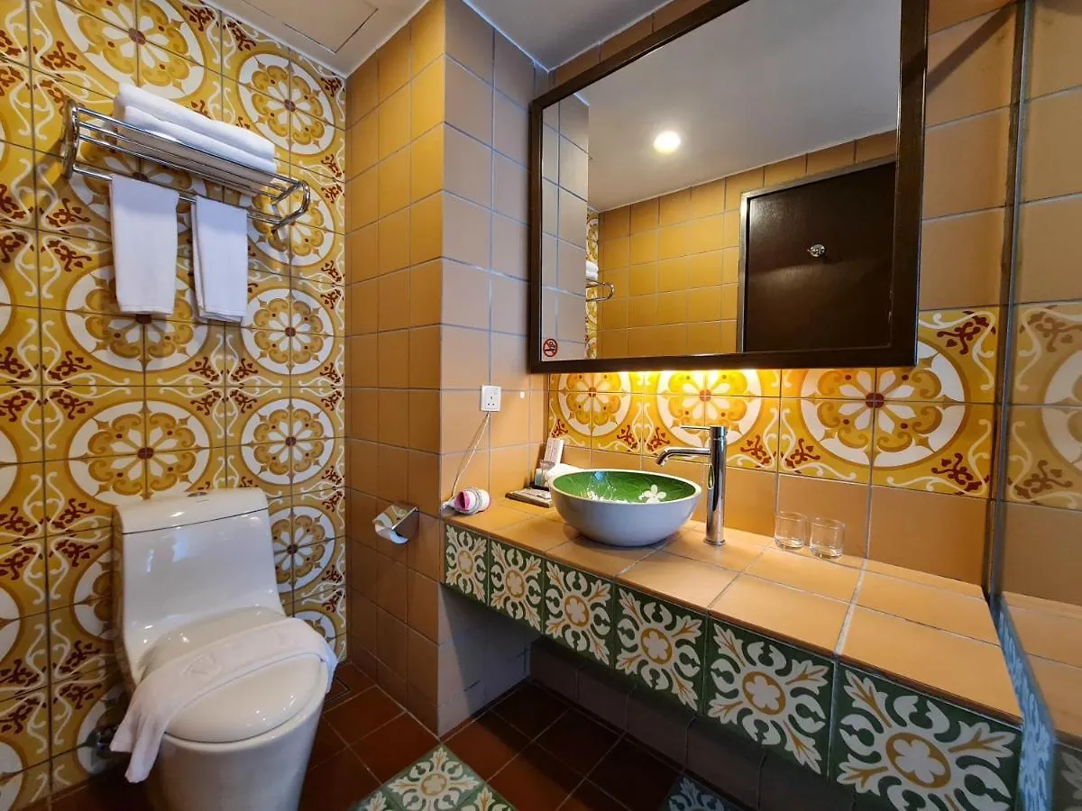 Swan Garden Hotel Malacca